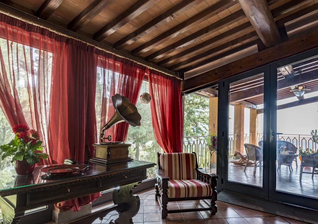 Hotel Il Cavallino Blu 渥尔特拉 外观 照片